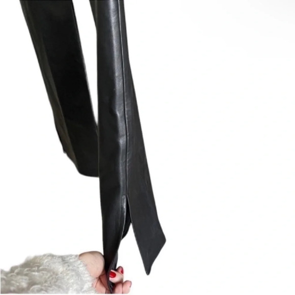 Cache Black Leather Pants - Picture 8 of 9